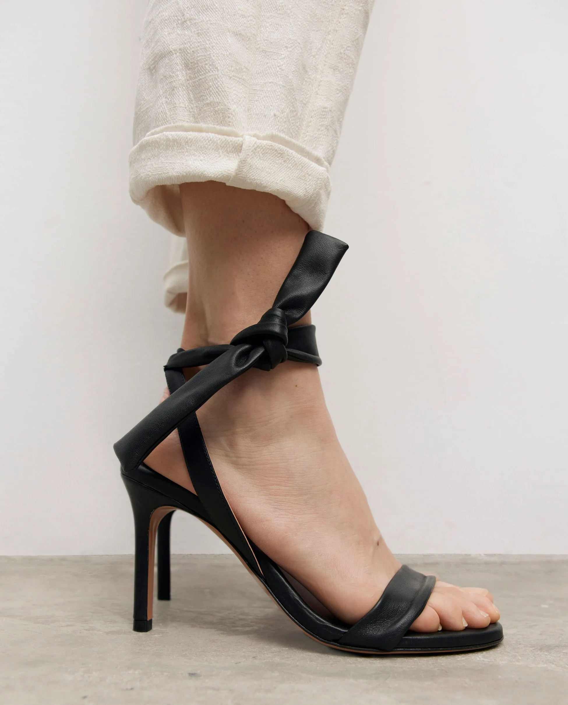 COLETTE | Black leather high heel sandal