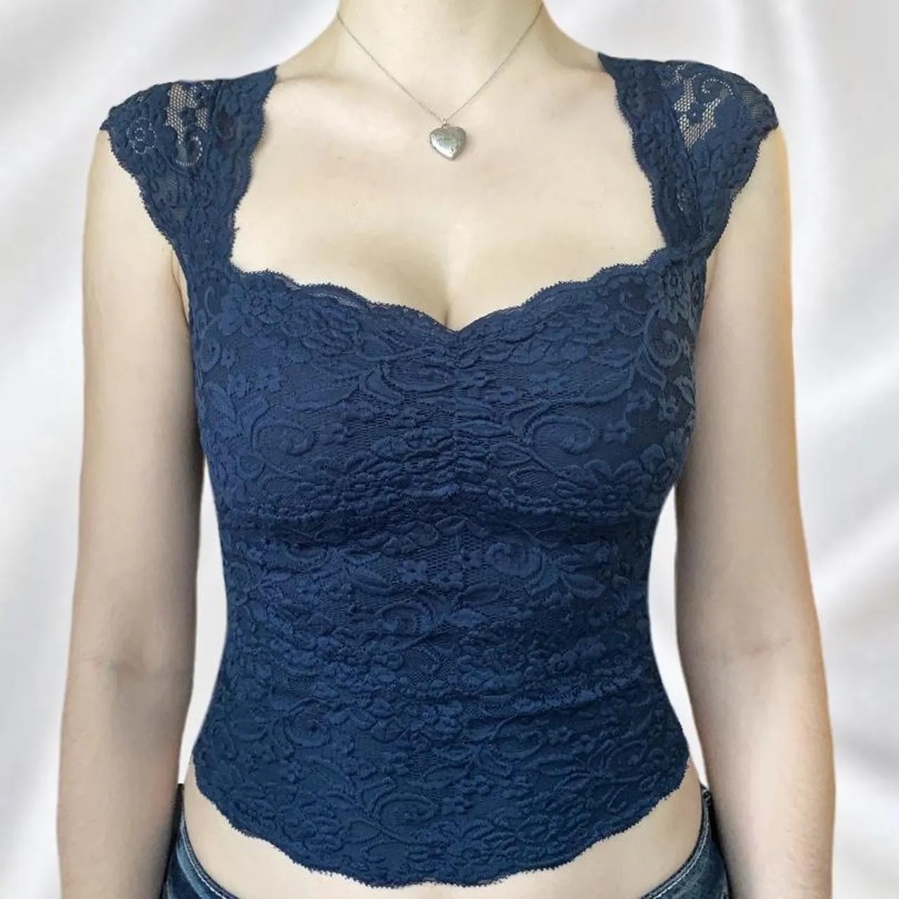 FashionKova - Lace Slim Short Sleeve Tee