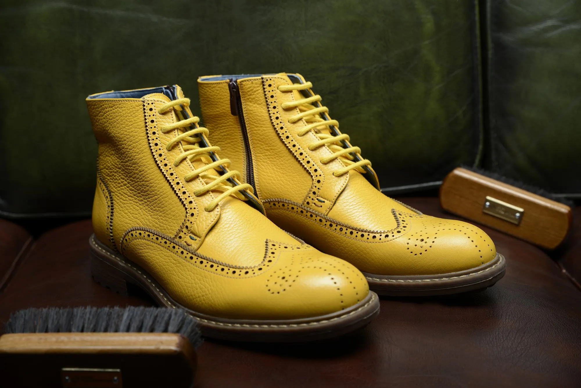 FOOT FEDERATION DERBY WINGTIP MENS BOOT YELLOW