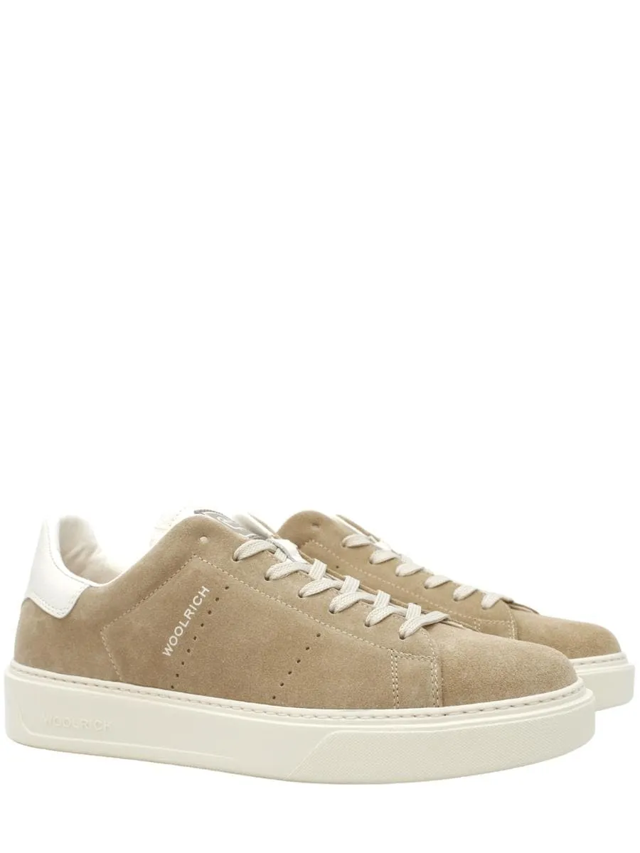 Sneakers classic court in pelle scamosciata con dettagli a contrasto