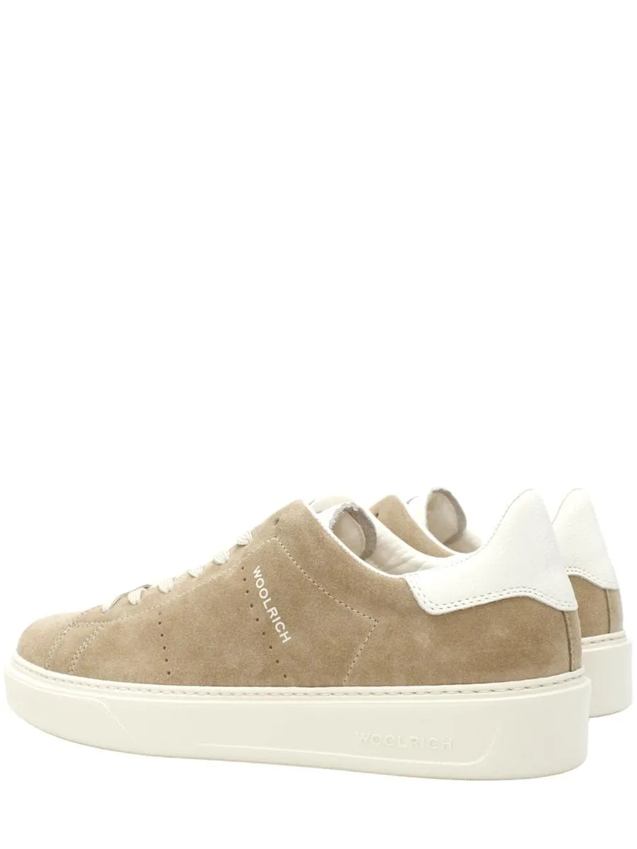 Sneakers classic court in pelle scamosciata con dettagli a contrasto