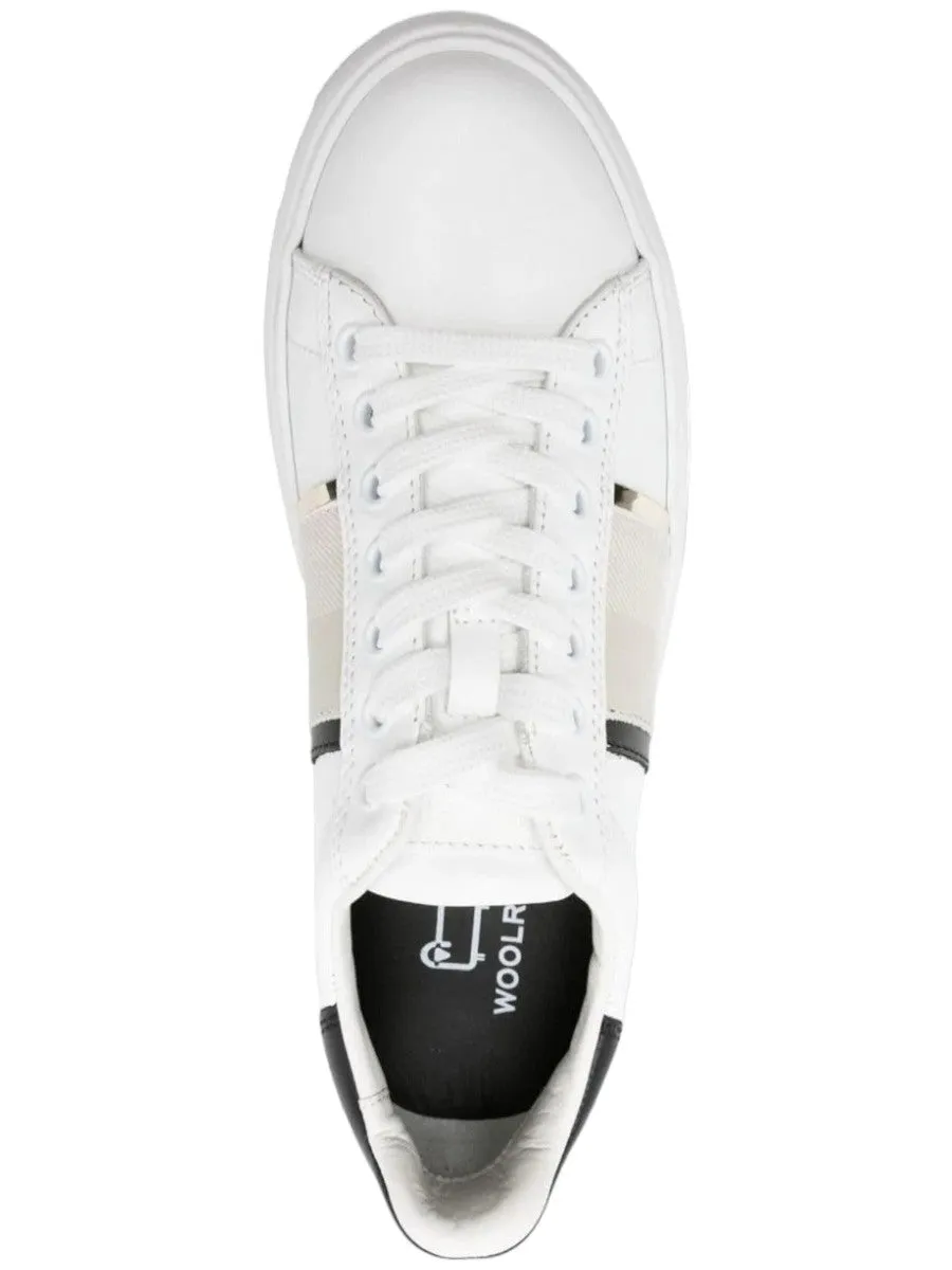 Sneakers con suola rialzata